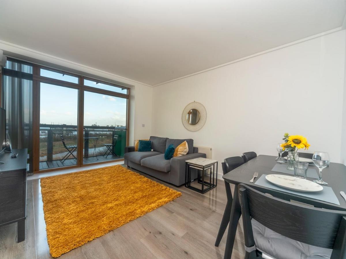 Pass The Keys Riverside Amazing Flat In London Close To The O2 Ngoại thất bức ảnh