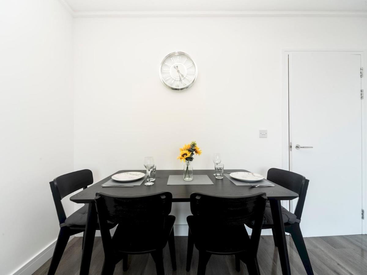 Pass The Keys Riverside Amazing Flat In London Close To The O2 Ngoại thất bức ảnh